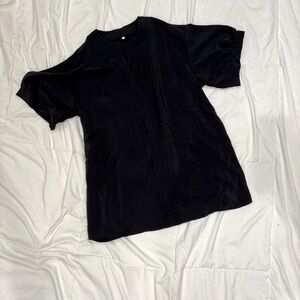 Women’s Large Short Sleeve Black Blouse